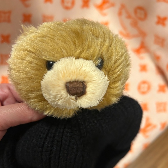 DOLCE & GABBANA Cashmere Knit Beanie with Signature Teddy Bear Pom - Picture 3 of 3